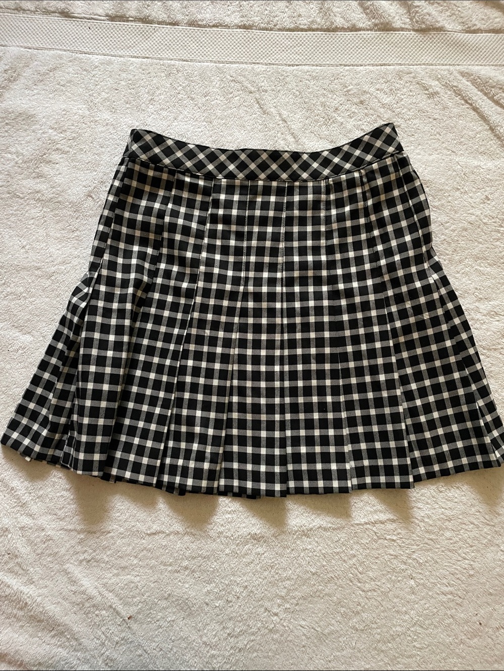 H&M Black and White Plaid Pleated Mini Skirt